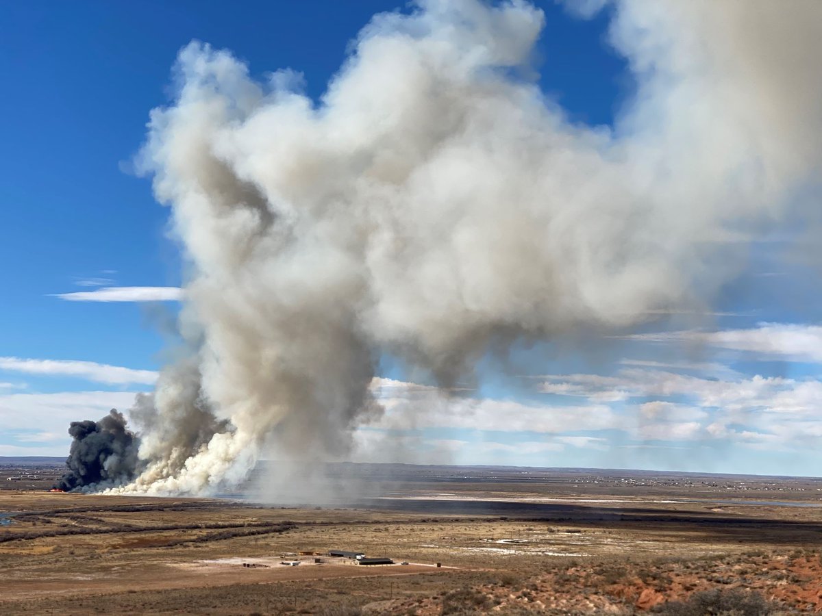 We are #hiring a GS-12 Fire Management Officer  in NM! Choose between the Regional Office in Albuquerque, or Sevilleta, Bitter Lake, Bosque del Apache, or Rio Mora NWRs!

Apply by 5/03/24 --> bit.ly/4b8J4iX

#NotYourOrdinaryJob #FireJob

@USFWSCareers
