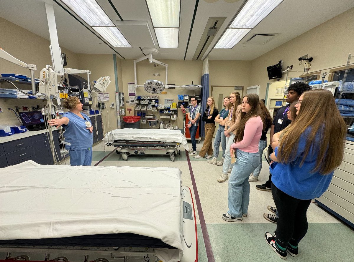 Mrs. Detwiler and her Pathways to Health Professions students had the opportunity to tour UPMC-Altoona today and see several departments and the STAT MedEvac helicopter! #careerpathways 🚁