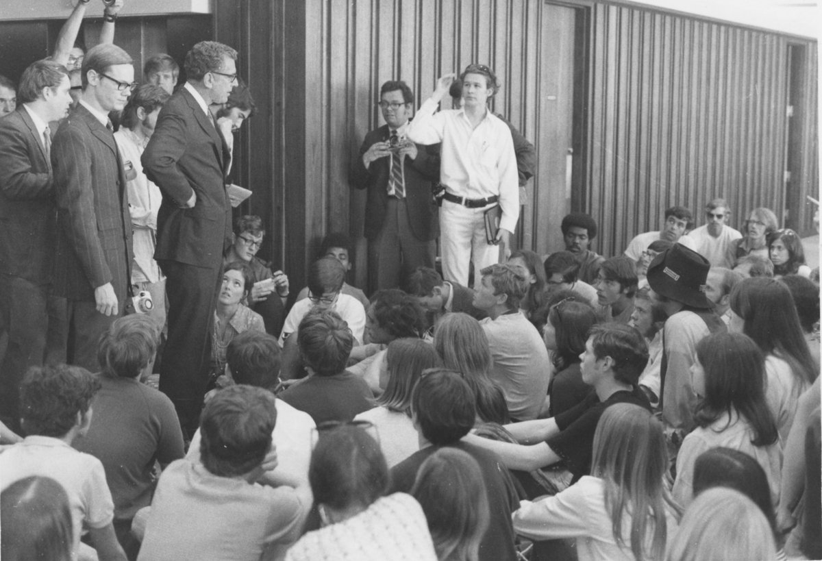 University of Kentucky students occupy Patterson Office Tower after the Kent State massacre of unarmed protesters, demanding an audience with trustees. Steve Bright (left) plays intermediary between students and university officials. #DemandTheImpossible