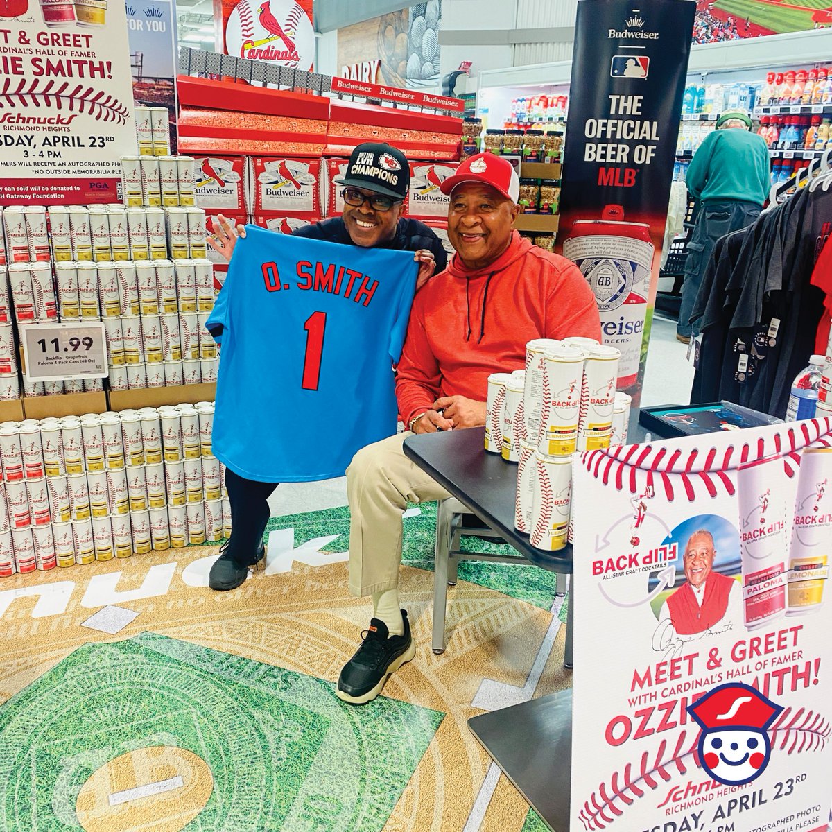 ⚾️ Memories made at Schnucks Richmond Center with the legend himself, @STLWizard! Thank you to all who joined us for autographs. 👏👏

The new BackFLIP Cocktails from Ozzie Smith are available now at Schnucks! 🍒🍋 Flavors: Cherry Lemonade & Paloma