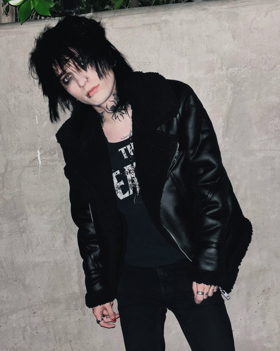 JohnnieGuilbert's tweet photo. https://t.co/nTq3ntGVvS