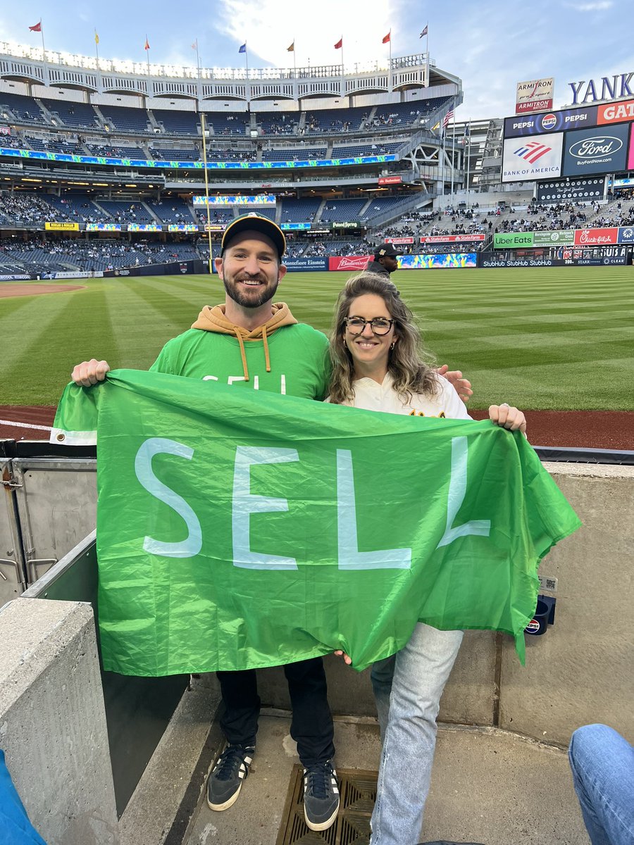 Game 2 Upgrades. 

@LastDiveBar 
@Oakland68s 
@tmsaran 
@kmcckelly 
@Yankees security/Staff have all been incredible and supportive.

#SellTheTeam
#FisherOut