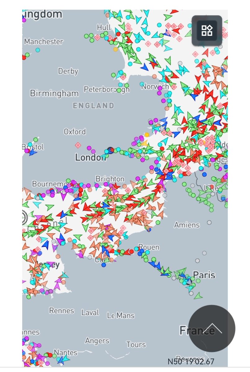 greybalance1's tweet photo. Maritime traffic 
https://t.co/2B4qEobWTs https://t.co/cMp21OFtTs
