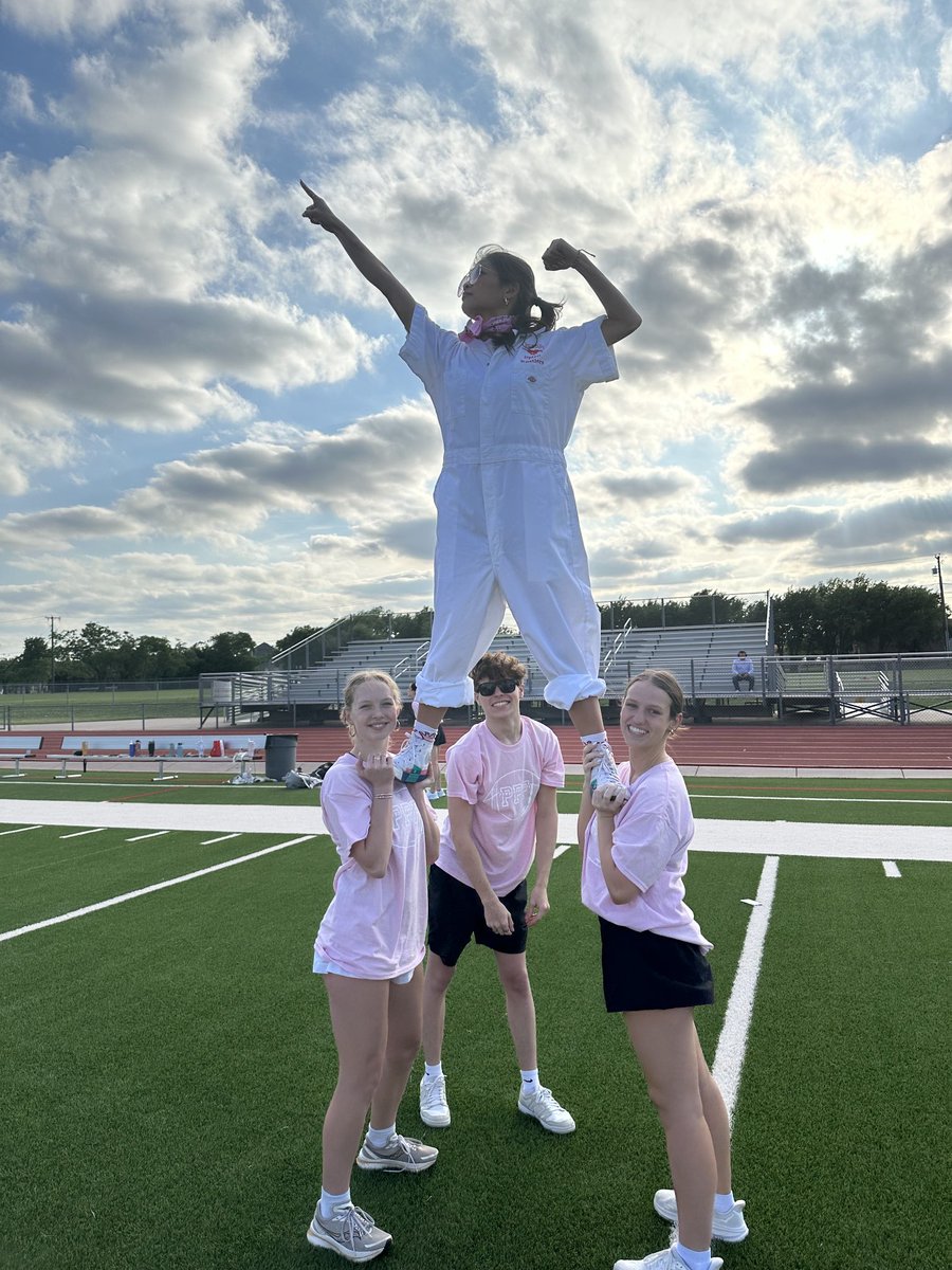 ⁦@GHSRustlers⁩ ??? #powderpuff 🏈