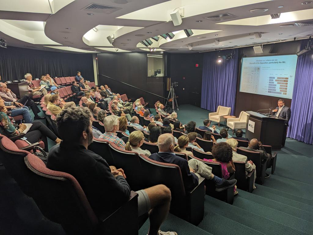 Starting our event with @carlosbravoreg, analyzing #Mexico's elections. Join the Livestream at bakerinstitute.org/event/mexico-2…