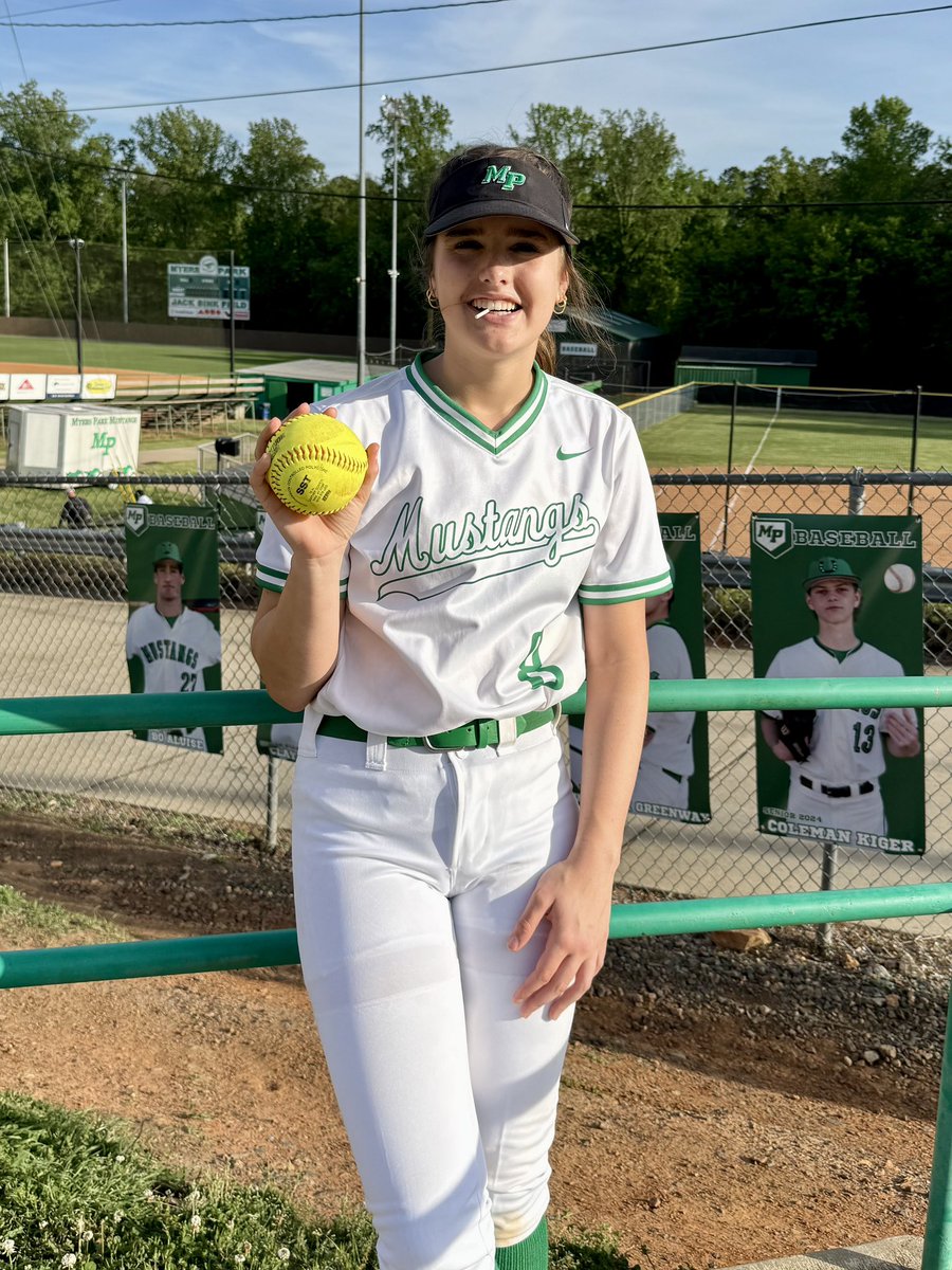 Regan55Godman's tweet photo. First Varsity start on the Mound for a Shut-Out and #4 OVER the fence HR!!! 
Did I mention - SoMeck 4A Conference CHAMPS!?
#CockandLoad #YouKnow @TheParkSoftball @mp_stangsclub @TeamTrifecta16 @banditsnccausby @ExtraInningSB @LegacyLegendsS1 @SBRRetweets https://t.co/7BsAvl1DnS