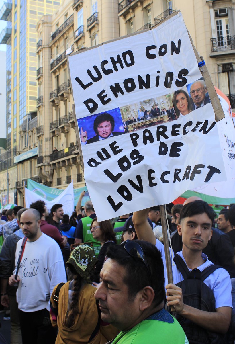 digua_gua's tweet photo. Dillom lo predijo #MarchaUniversitaria https://t.co/zjKT6L69tz