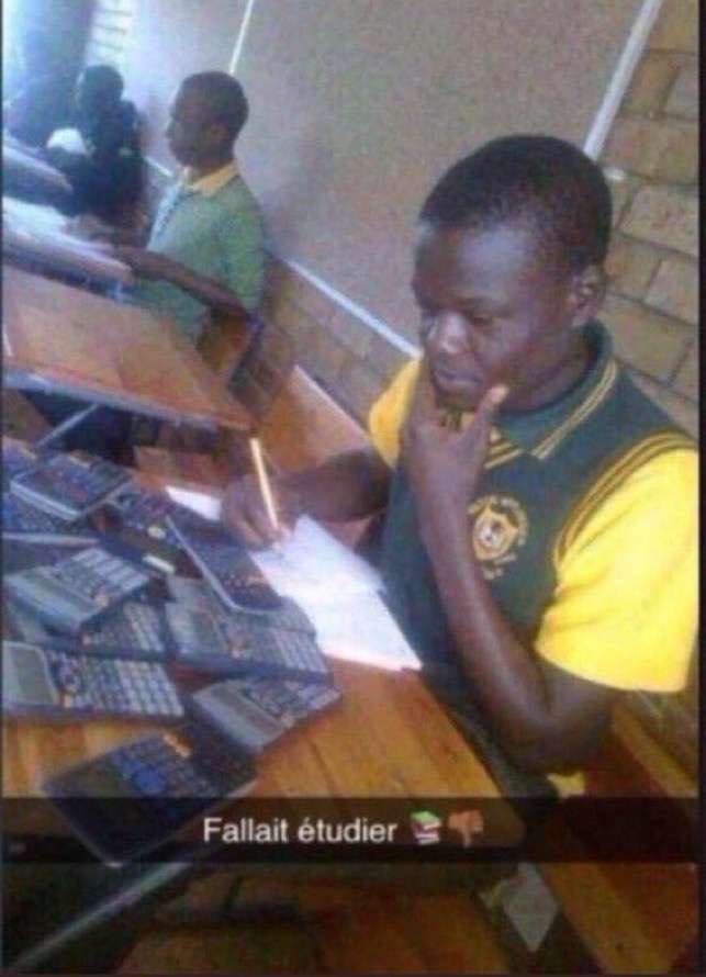 WyzzzzeV2's tweet photo. Force à mon gars Ulysse le bac c'est dans 1 mois il préfère s'enfermer avec Quoicoubeh et Harry potter #SecretStory https://t.co/Kwxh1pk7pe