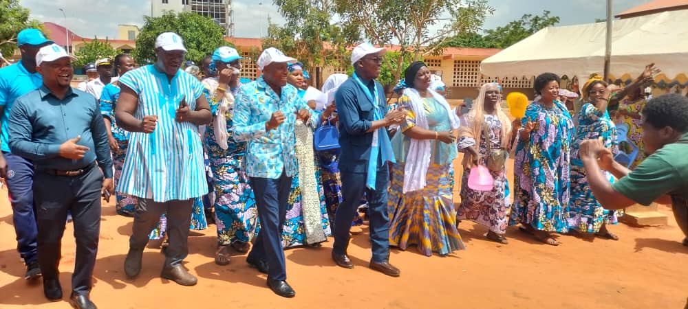 kmnatchaba's tweet photo. #TeamUnir #Allonsy #VotonsUnir https://t.co/iyV8GuSOqC