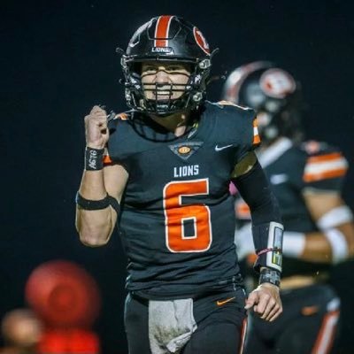HallTechSports1's tweet photo. 👀"Offensive/Defensive Scouting Spotlight" 
(Alabama)
   
Highlighting talent on the Offense & Defense....(1A-7A) 

4A🏈

Offense Spotlight🔦:
QB/ATH
Garrett Burrough @BurroughGarrett 
6’1” 185lbs.
3.8 GPA
@Brooks_LionsFB

**2023 Stats📋: 
- 108 Completed /174 Attempts
- 62% Passer  
- 1,880 Yards Passing  
-  1,609 Yards Rushing  
- 4,154 Total Yards 
- 17 TDs / 5 INTs 
- 22 Rushing TDs 
- 10 Games with 100+ yards rushing
(** #1 Returning Dual-Threat QB in Alabama)

Defense Spotlight🔦:  
LB/ATH
Kentonio Kelly Jr. @4Scoo 
6'0" 213lbs.
4.0 GPA 
@MCS_FTBL 

2023 Stats📋:  
- 210 Tackles (#1 in Alabama)(School/State Record)
- 157 Solo (#1 in Alabama)
- 53 Assist 
- 18 TFL
- 2 Sacks 
- 5 INTs
- 15 Catches
- 243 Yards Receiving
- 3 Receiving TDS   

(@OnPointMediaMG)#Alabama