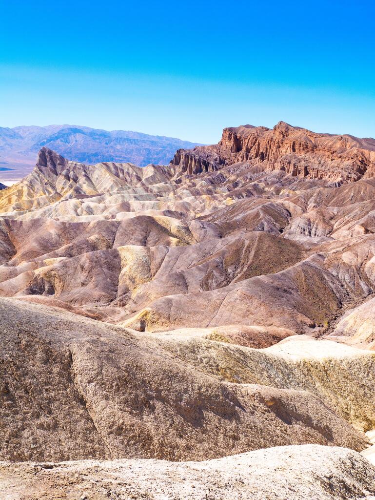 Enjoy #OurEarthPorn! (Steal This Hashtag for your own and join the community of Nature Addicts! ) Death Valley National Park [OC] [4336 × 5776] Photo Credit: Bazillak .