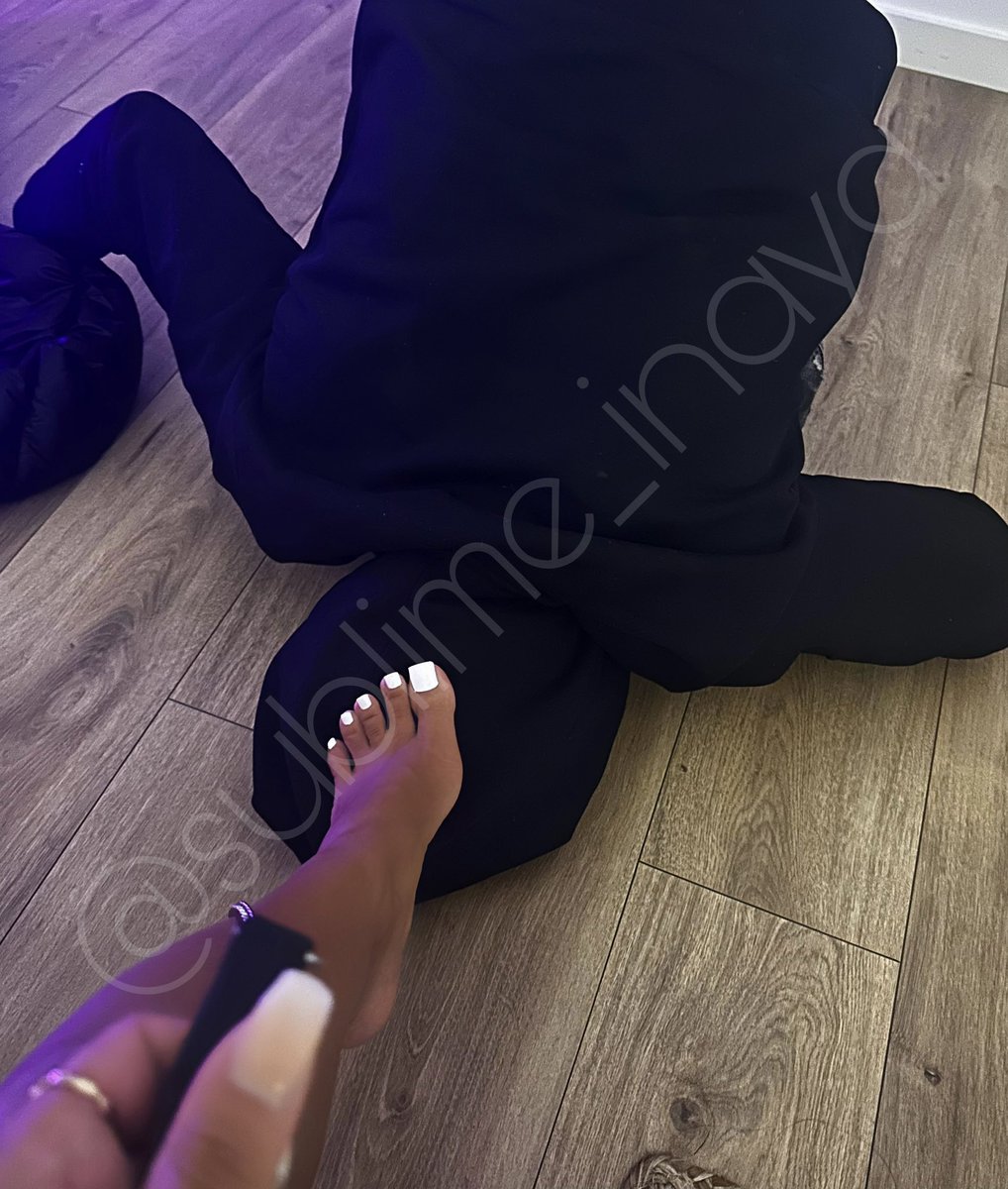 Servitude et docilité extrême à mes pieds
Tout pour Inaya, le luxe, la superiorité 🫦