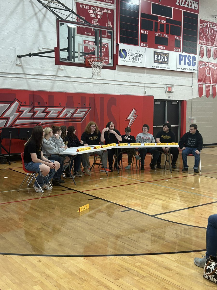 Fun day with the <a href="/wpzizzers/">West Plains School District</a> - Arts Alive show, mini theater performance, choir performance, @SoMoTechWP awards day, and a kindergarten music program to finish the night! ⚡️❤️🎶