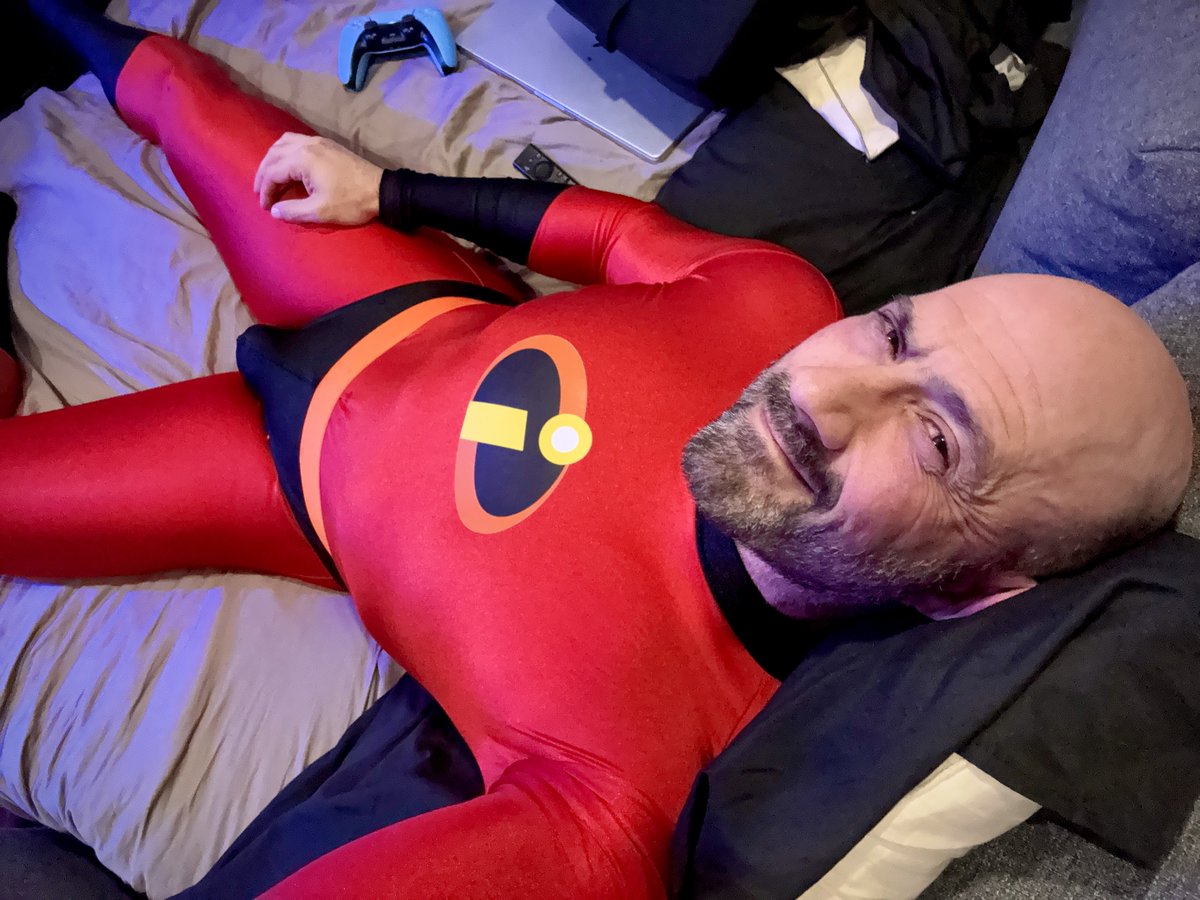 Captain Spandex tweet media