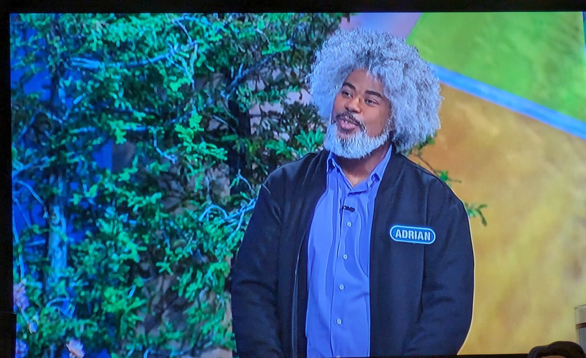 NoMoreVowels's tweet photo. Pat: "Shooting pool and karaoke, huh?"

Adrian: "Indeed. But not at the same time."

Adrian is hilarious 😂 

#WheelOfFortune https://t.co/nzzVj4yIx7