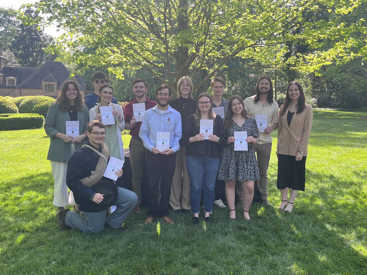 Celebrated the publication of the third volume of our undergraduate history research journal, “Res Historica,” this afternoon. It’s such a joy to get to work with students to put this out and highlight their work! @PAT_History @myphialphatheta @AndersonUnivSC