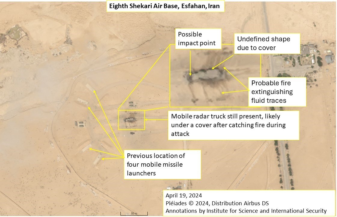 Gambar berkualitas tinggi dari serangan Israel di Iran dari satelit Airbus di Isfahan. Menurut para pengamat: 'Radar Iran jelas rusak, namun tingkat kerusakannya tidak jelas.' Mereka menyatakan dalam laporannya: 'Angkatan Udara Israel berhasil menembus sistem pertahanan Iran.'