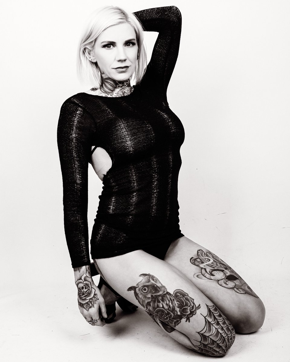 kaley_mills's tweet photo. 8 years! Since my last tweet! Got a few more tattoos 🥰😉 #tattoos #tattooed #INK #INKED #FolloMe #Folllow #tiktokhot https://t.co/hspocgSaWW