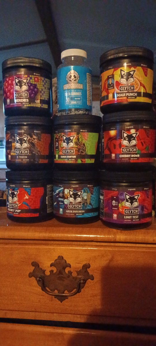 I have a question for the #GLYTCHFam 🦊 and #PandaFam 🐼 what is your favorite flavor and gummies? Btw I have more Glytch in a box right below the dresser lol