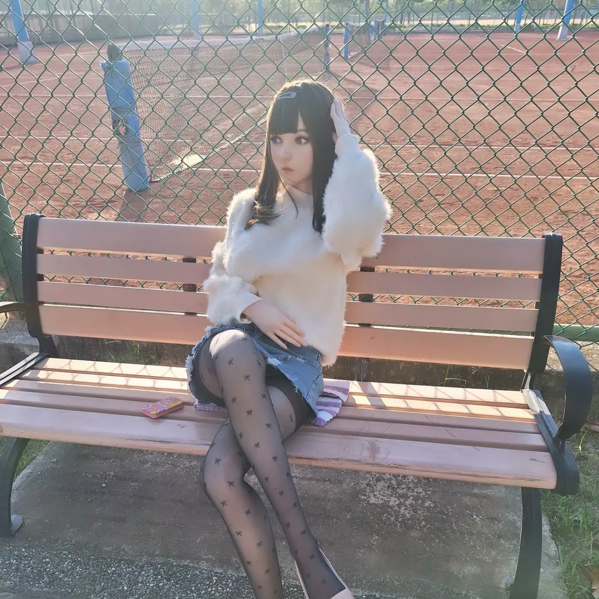 ws7EIKdaBZsrqSI's tweet photo. 娃娃是創作的載體☺️
#rzrdoll
#samsung a54 https://t.co/5tDjP4ez2r