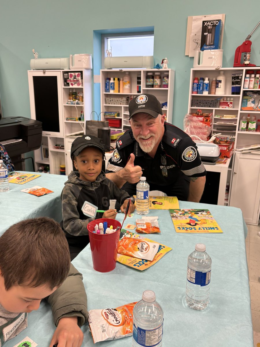 Great afternoon at the ‘4 District Reading Program’ at <a href="/Parentengagcons/">Parents Engaged in Education</a> 
Today we read ‘Smelly Socks’ by Robert Munsch. The youth had a great time! 
<a href="/MalvernOfficers/">Malvern Officers</a> <a href="/COPSandKIDSca/">ProAction Cops & Kids</a> <a href="/TPSRydzik/">Dave Rydzik</a> 
<a href="/VillageNCOs/">Scarborough Village Neighbourhood Officers</a>