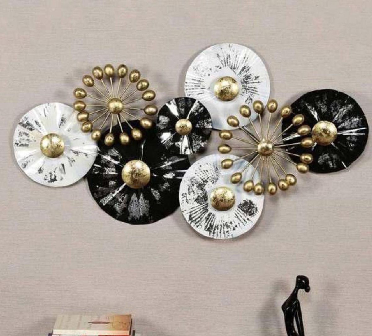 Elevate your space with our Wrought Iron Elegant Round Plates Wall Decor! Perfect for adding a touch of sophistication to any room. 

Buy Now :tinyurl.com/mr3nhbk8

#AmritKalashShop #AmritKalash #WroughtIron #WallDecor #HomeStyle #InteriorDesign  #Followmeplease #ShopNow