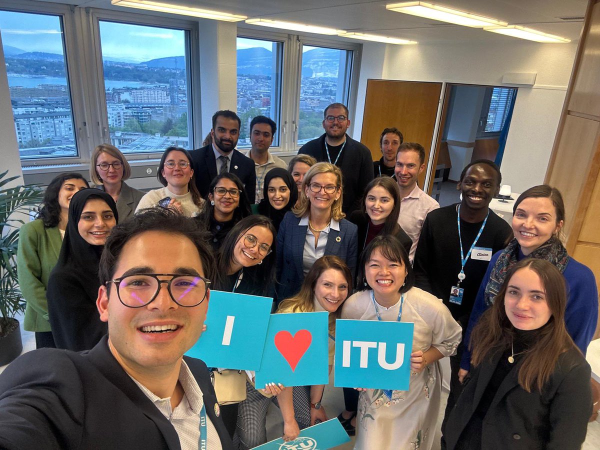 So excited to be welcoming my Youth Advisory Board to @ITU HQ for the first time! Engaging young people in our work is one of my top priorities and I can't wait to hear their advice + recommendations for a #FitForFutureITU