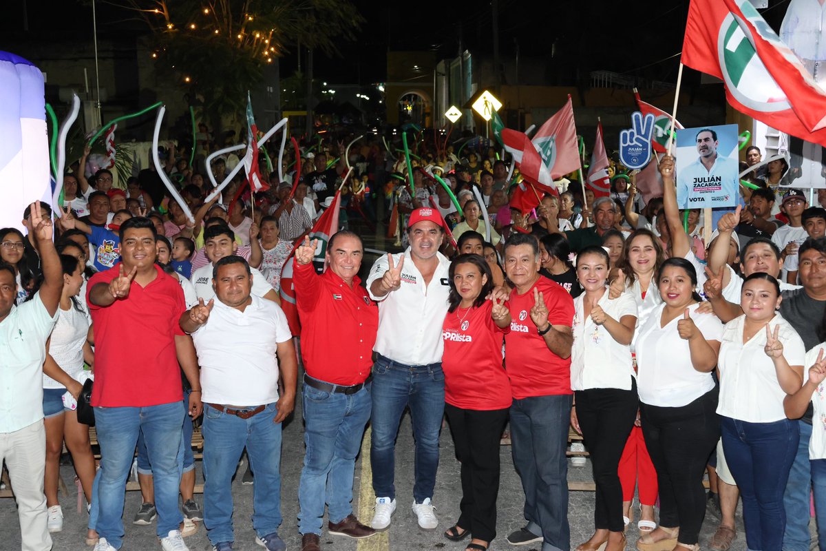 JULIANZACARIASC's tweet photo. SEGUIMOS RECORRIENDO EL D✌️.

Visité el municipio de #BOKOBÁ junto con Antonio Sánchez, candidato a la alcaldía y Carmela Poot, presidenta del Comité Municipal del PRI. ¡Gracias a los vecinos que nos acompañaron! 

El #progresoContigo es ahora. 💪🏼 https://t.co/8ZDrwJU72p