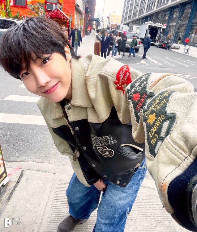 Lily_Lu2's tweet photo. NEURON CHALLENGE
1. Check if Neuron is at the top of your Spotify On Repeat playlist.
2. If it is: post a screenshot + a favorite photo of Hobi.
3. If it isn't: play HOTS and a focused playlist until it is. Then do 2.
Pass it on π
#NeuronChallenge #JHOPE https://t.co/Sb5qMDXopl
