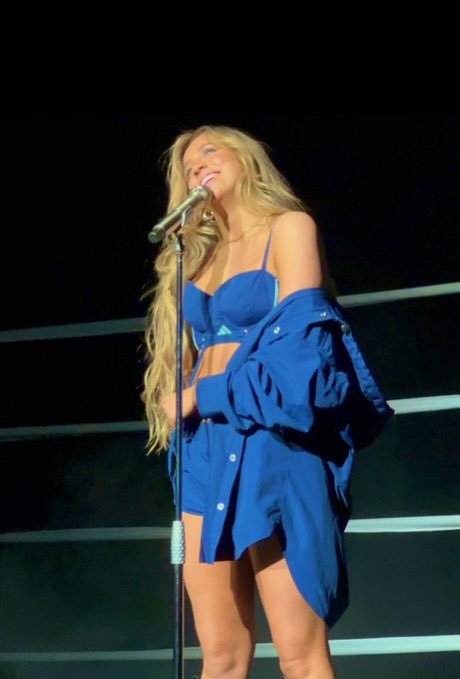 t8mcraeaccess's tweet photo. 📷| pics of Tate performing last night in London

#ThinkLaterTourLondon #TLTLondon https://t.co/XqOnRbXzMt