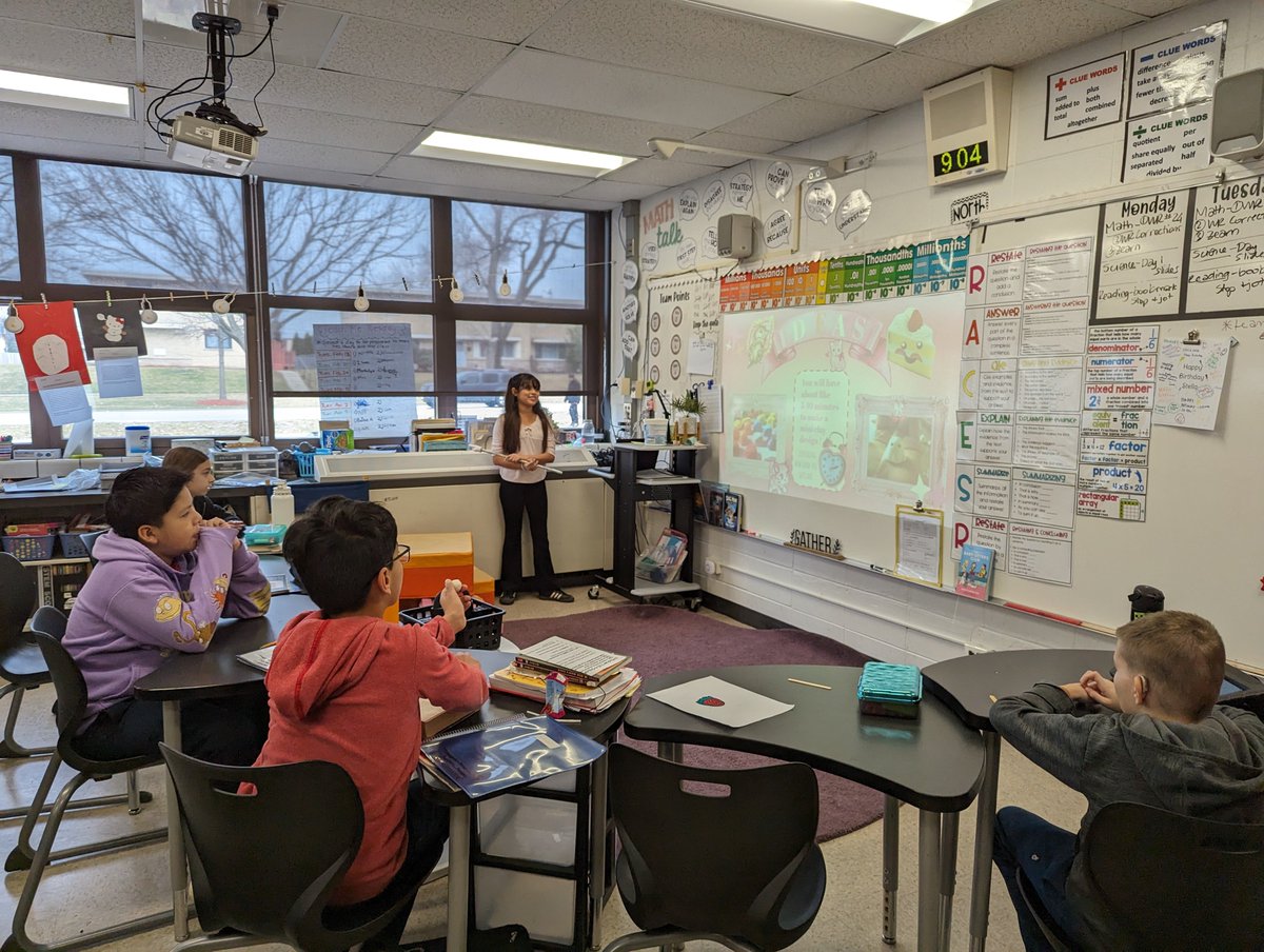 Mrs. Honsa tweet media