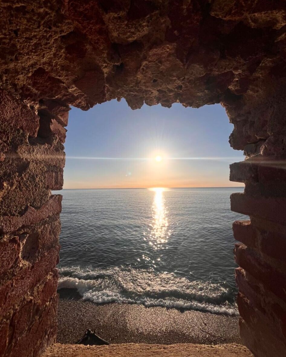 (Re)Découvrez chaque jour le #Département06 en photo ! Partagez vos plus beaux clichés du Département avec #AlpesMaritimes L'équipe du Département vous souhaite une belle journée ☀️ 📸 romain_fl06 (IG) / Antibes #CotedAzurFrance #VisitCotedAzur @VisitCotedazur