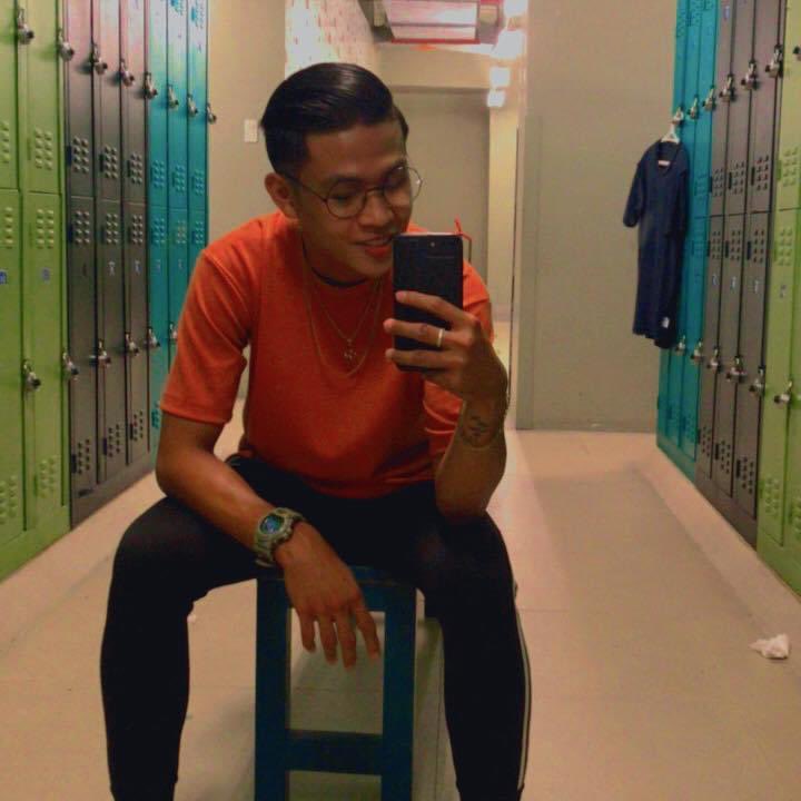aln68378's tweet photo. Yang galapon on fb retweet for vids https://t.co/3sicDhKyJR