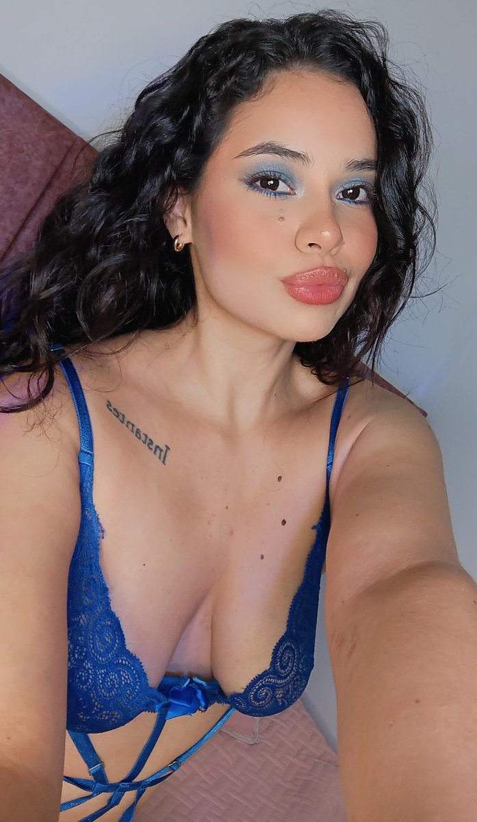 Evamonroe0's tweet photo. Live ⤵️
https://t.co/q8W6B3i5Pu
#MiercolesDeLenceria
@amateur_tv https://t.co/iLnTjw1SV2