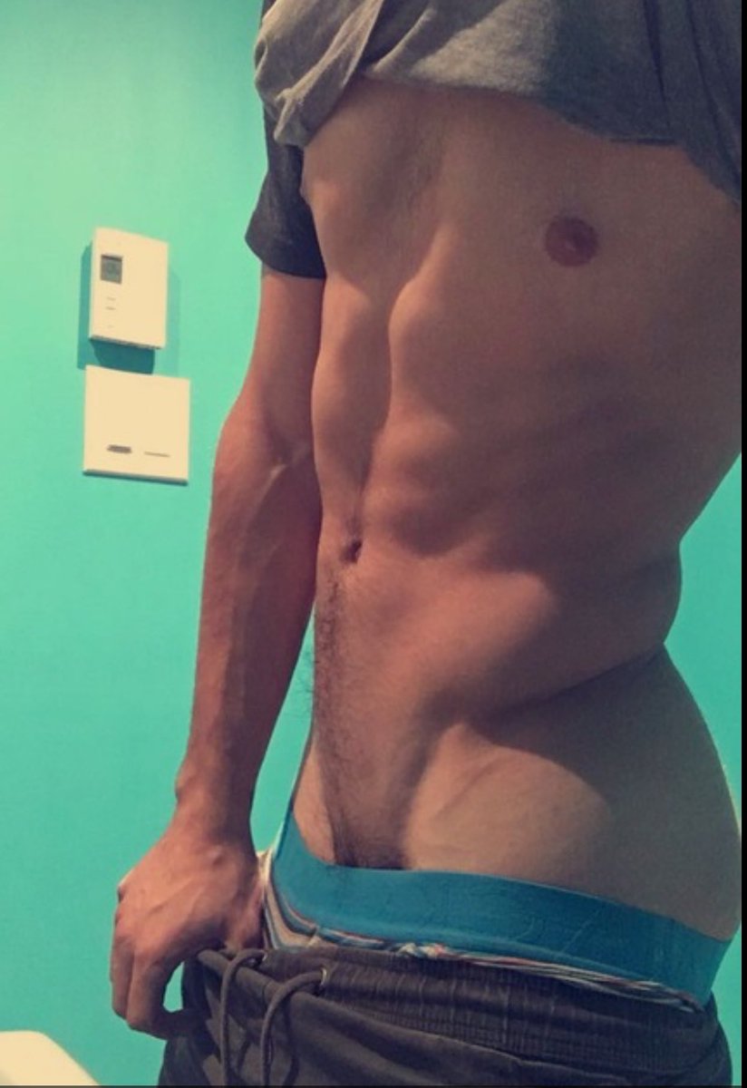 XAdamX95's tweet photo. 28yo Straight guy from Montreal with a Girlfriend. He wants money to fuck me, someone want to pay him and get a private video afterwards? ;) 
Should we just try to find his girlfriend? 
#share #gayforpay #straightforpay  #findhisgirlfriend https://t.co/xT7DODyYLx
