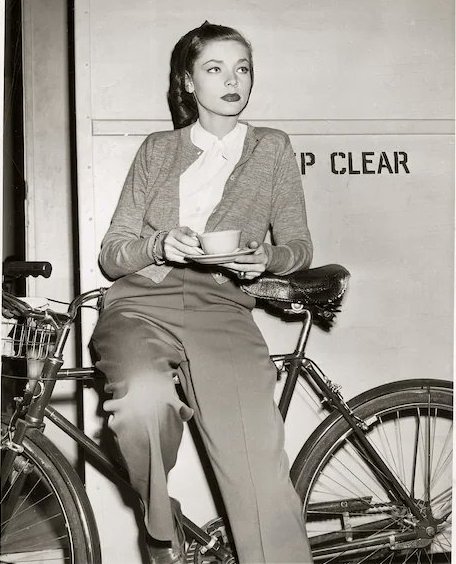 Breakfast on the run with Miss Lauren Bacall............. #goodmorning