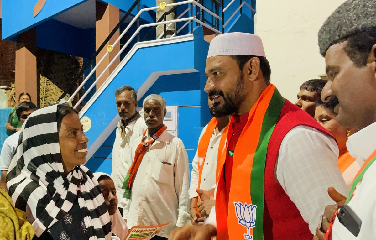 Election Campaign in #Karnataka #mysuru constituency, privileged to do door to door campaign in Muslims dense area minorities response in Karnataka is overwhelming @BJP4India will sweep all the constituencies in Karnataka.

@BJP4Karnataka @blsanthosh @KesavaVinayakan @BJP4India