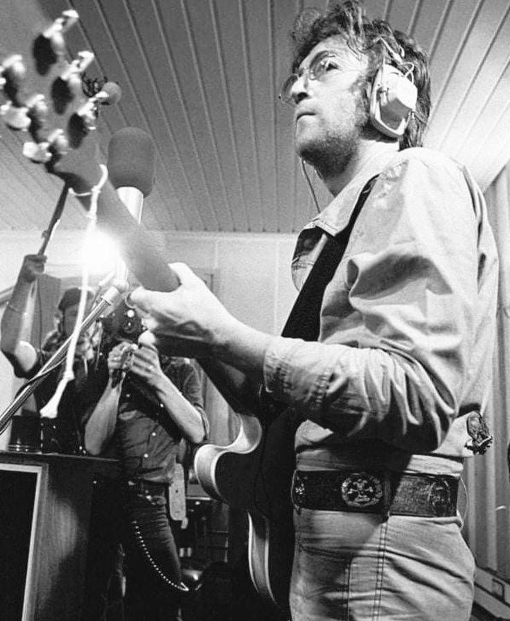 #JohnLennon at the recording sessions of 'Imagine', 1971