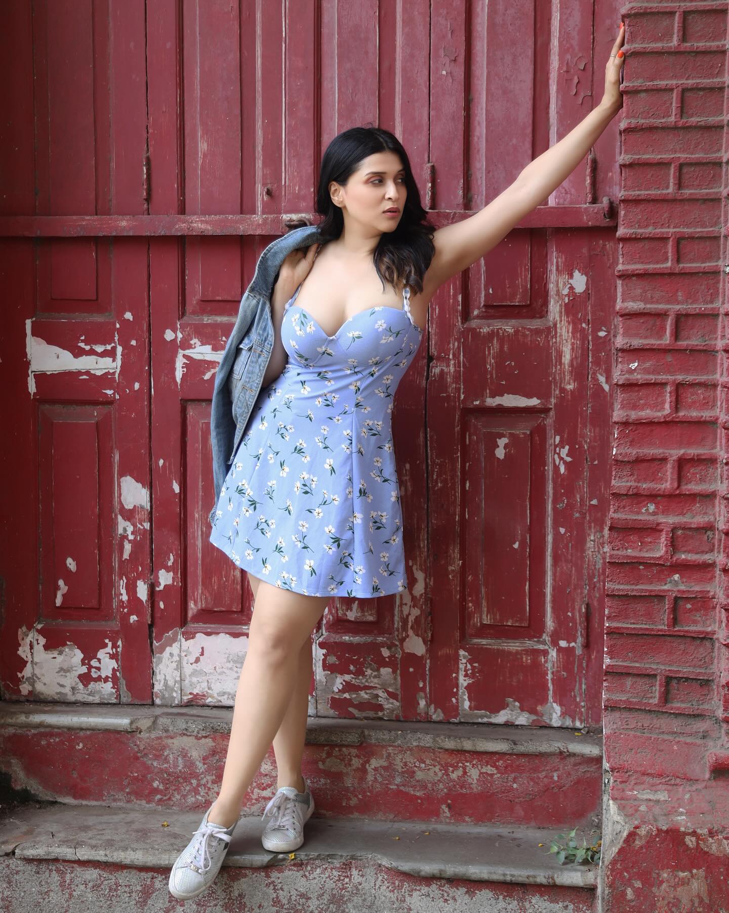 GL56bOracAASZB9?format=jpg&name=large