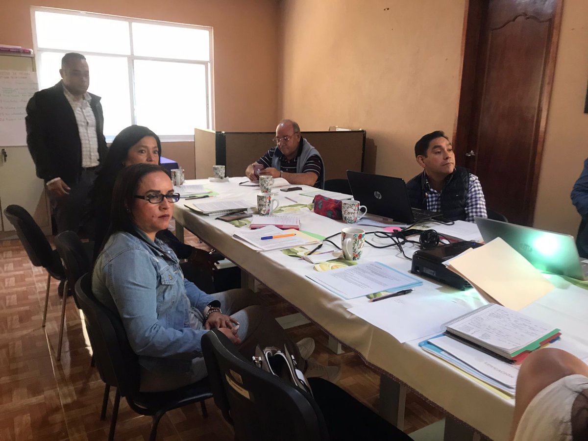 SREBVB08's tweet photo. 👩🏫🧑🏫 Colectivo de Supervisores de #Telesecundaria, de la #SREBVB, en sesión para el fortalecimiento de la #SextaSesión Ordinaria de #CTE y #TIFCD, potenciando el diálogo profesional, en beneficio del aprendizaje de los estudiantes.📚 🖍️
@arturougaldea_
@SEB_Edomex
@SeducEdoMex https://t.co/bj5P3F8gYN