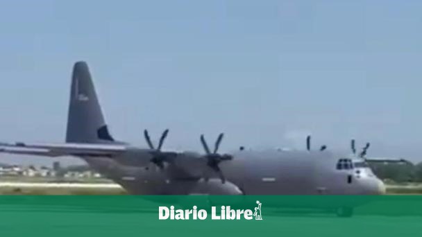 👀| #LasCincoMásLeídasDL | Avión militar estadounidense aterriza en Puerto Príncipe

🔗ow.ly/WCCe50RmIpl

#DiarioLibre #AviónMilitar #PuertoPríncipe #EEUU