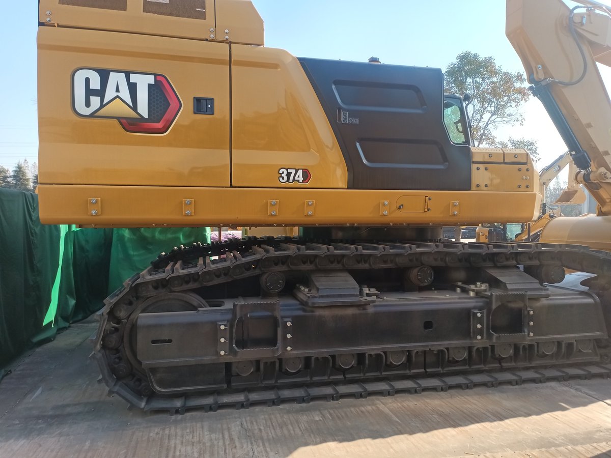 GohCheeWeng1's tweet photo. Happy Wednesday - Today we recommend to you an unused 374 CATERPILLAR! #excavator #excavators #EXCAVADORA #экскаватоp #mining #miningmachinery #miningequipment #usedmachinery #UsedEquipment #caterpillar #komatsu #macipion #MGCE #machinerytrader https://t.co/pqsOdZMNvm
