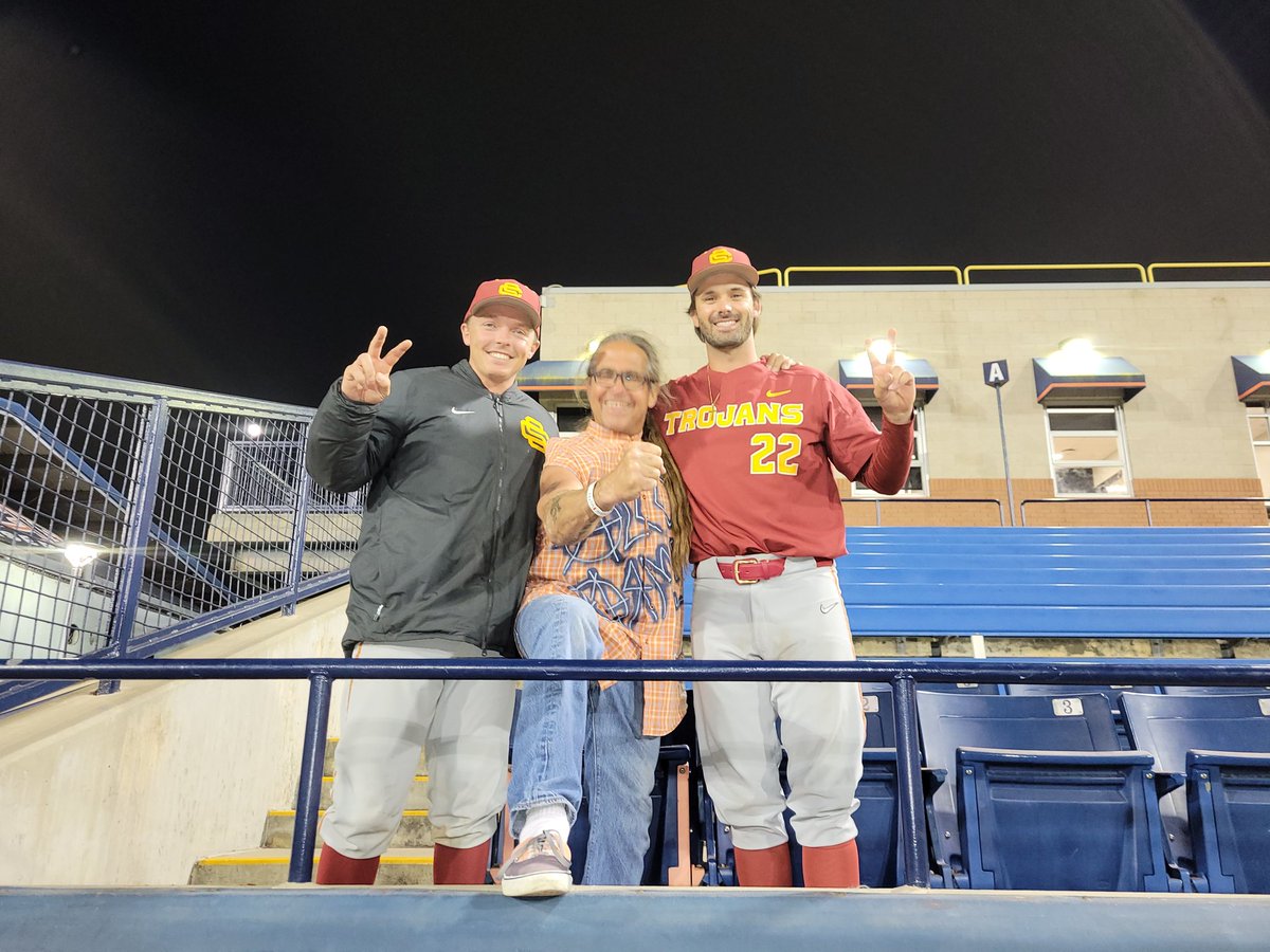 God Bless USC brothers The Big Lift Connor Clift and Shaggy Michael Ryhlick for stepping full force into Section Anarchy!