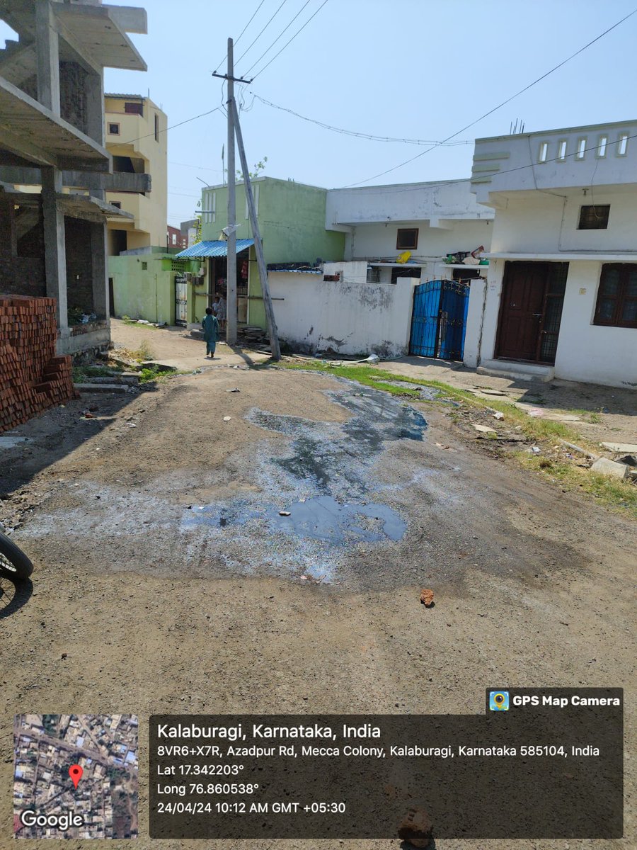 KhateebRiyaz's tweet photo. Hey @KalaburgiCorp, the drainage overflow in Ward No.16 is wreaking havoc in the locality. Despite multiple complaints to JE Sunil Vanti, the situation remains dire. We urgently need your intervention to resolve this issue before it escalates further. 
#DrainageProblem #FixItNow https://t.co/aEvHE9FwiN