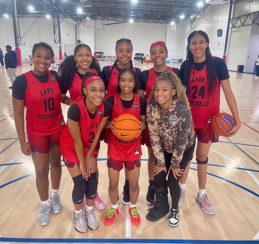 Went 4-1 this weekend at the Jr.EYBL tournament. I had 15,15,12,8, and 4 points this weekend.