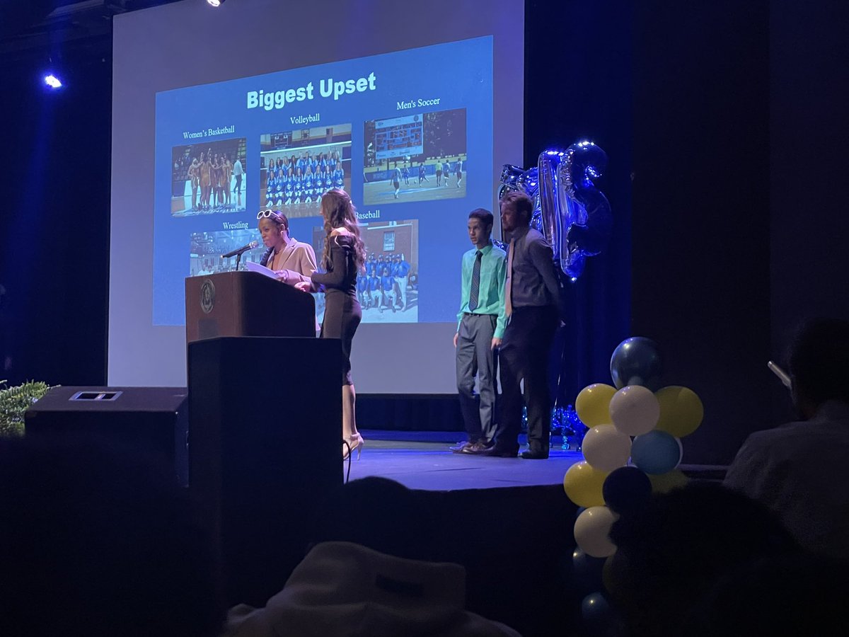 Lauren Macer tweet media