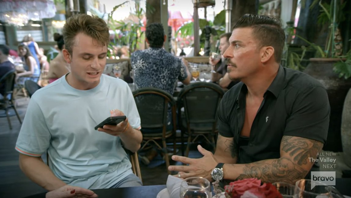 LVP: 'Here you are on a podcast saying 'Lisa is a prop. She's not needed. She's superfluous. That's what you said.' Jax: 'I don't even know what that word means. My vocabulary doesn't go that high.' (James looks up the word 💀) #PumpRules