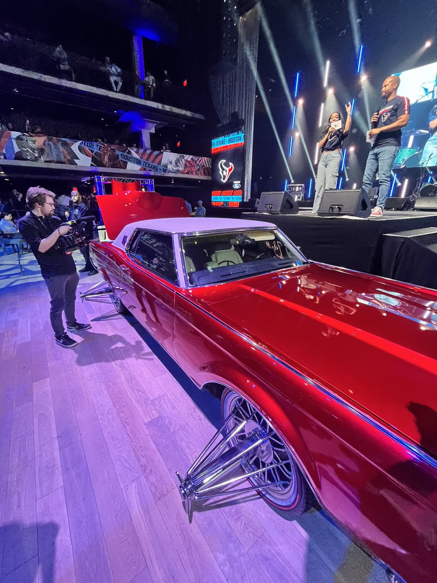 B. Scott from Hiram Clarke tweet media