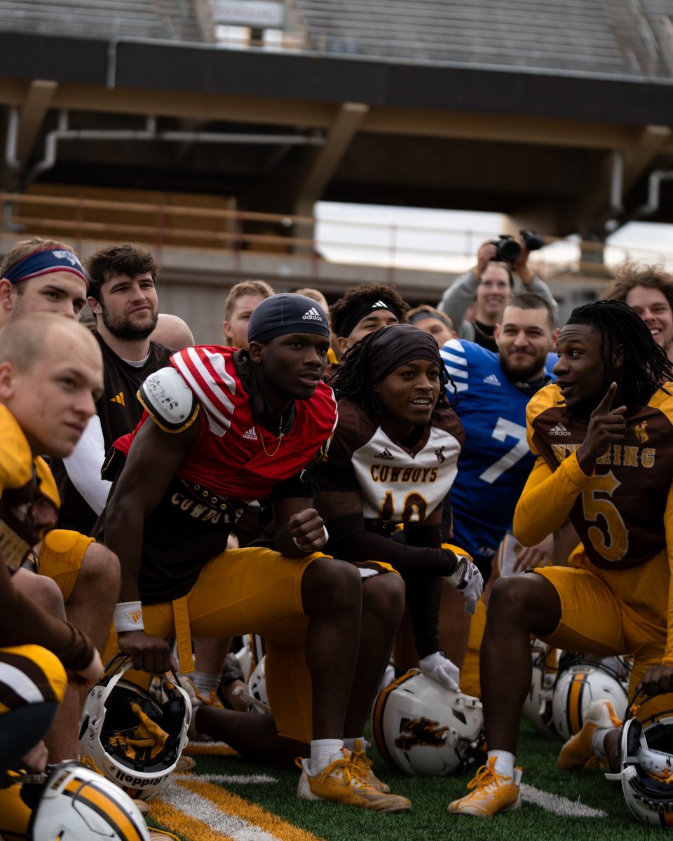 wyo_football's tweet photo. Showing off the Cowboy Gold to the boys in person 👀 https://t.co/FpyvnfSCHQ