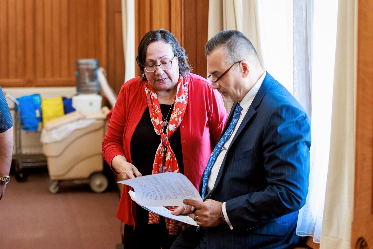 Cheers to the success of the Connecticut Latino Legislative Summit! A fantastic celebration of 10 years of Orgullo y Poder, highlighting the increasing influence of Latinos in Connecticut. Here’s to many more years of progress and empowerment #CTLatinoSummit #OrgulloYPoder